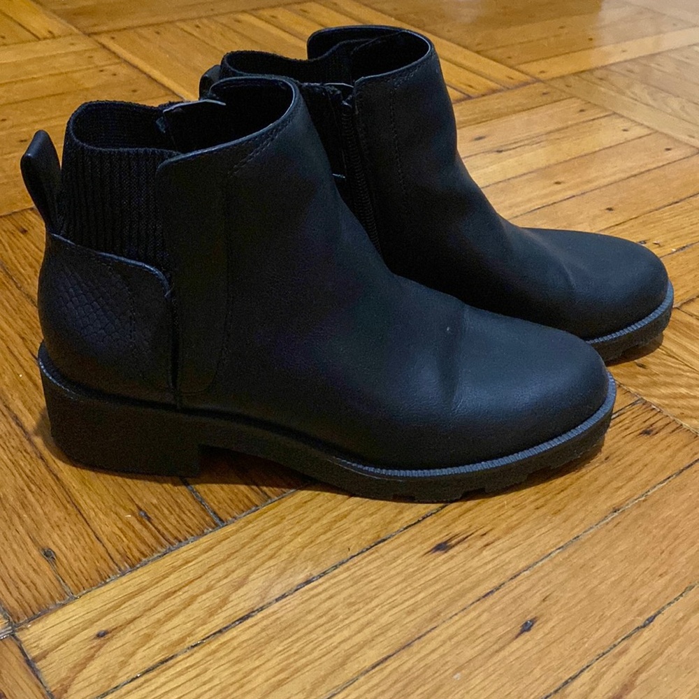 Dr. Scholl’s boots ⭐️ Black ⭐️ Size 7 (runs a little small)